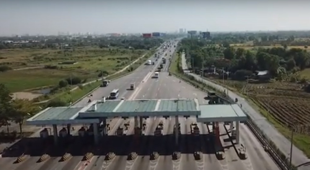 Nguy cơ mất an toàn trên cao tốc TP Hồ Chí Minh-Trung Lương sau khi tạm dừng thu phí